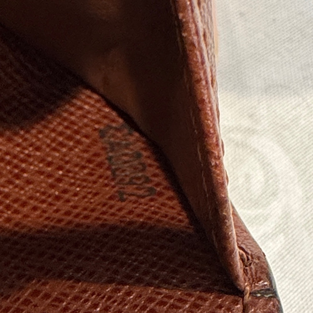 Authentic Louis Vuitton Compact Monogram Wallet - Picture 12 of 12